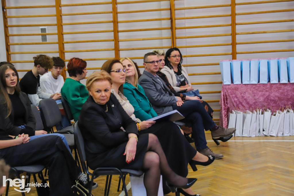 Gala konkursu „Mam – Marzenia Akwarelą Malowane”