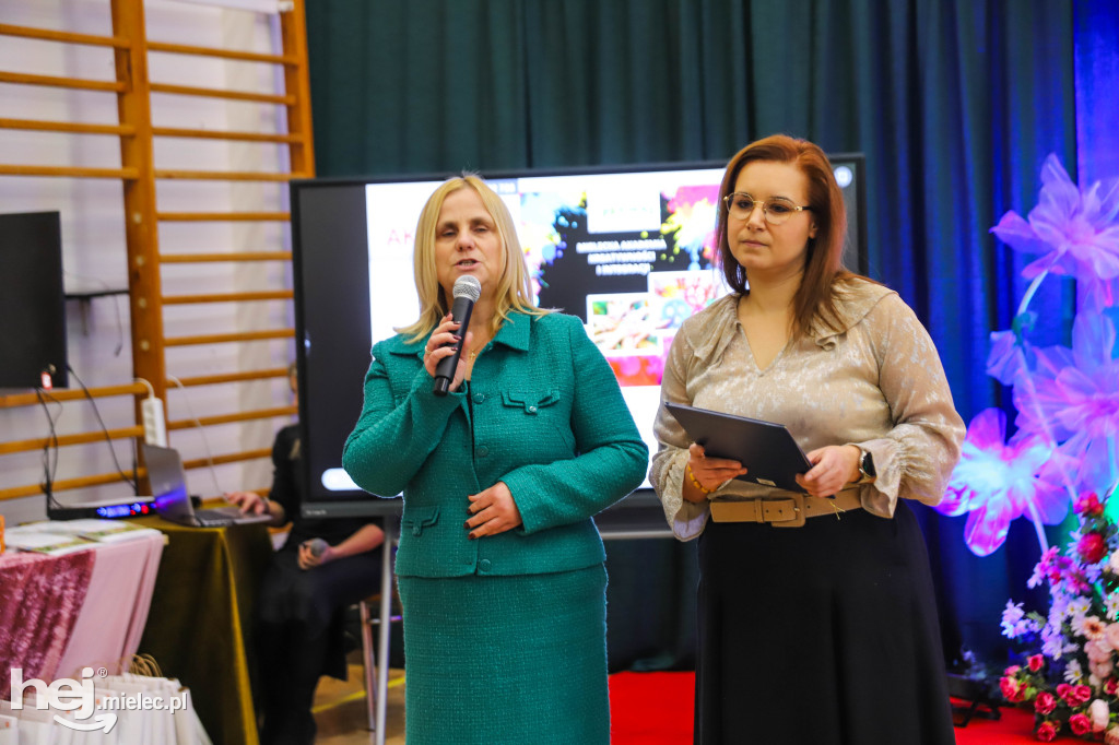 Gala konkursu „Mam – Marzenia Akwarelą Malowane”