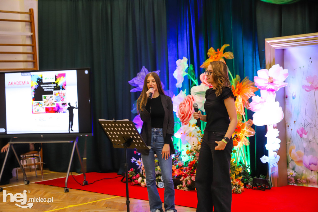 Gala konkursu „Mam – Marzenia Akwarelą Malowane”