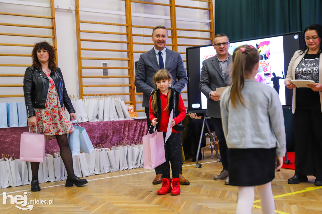 Gala konkursu „Mam – Marzenia Akwarelą Malowane”