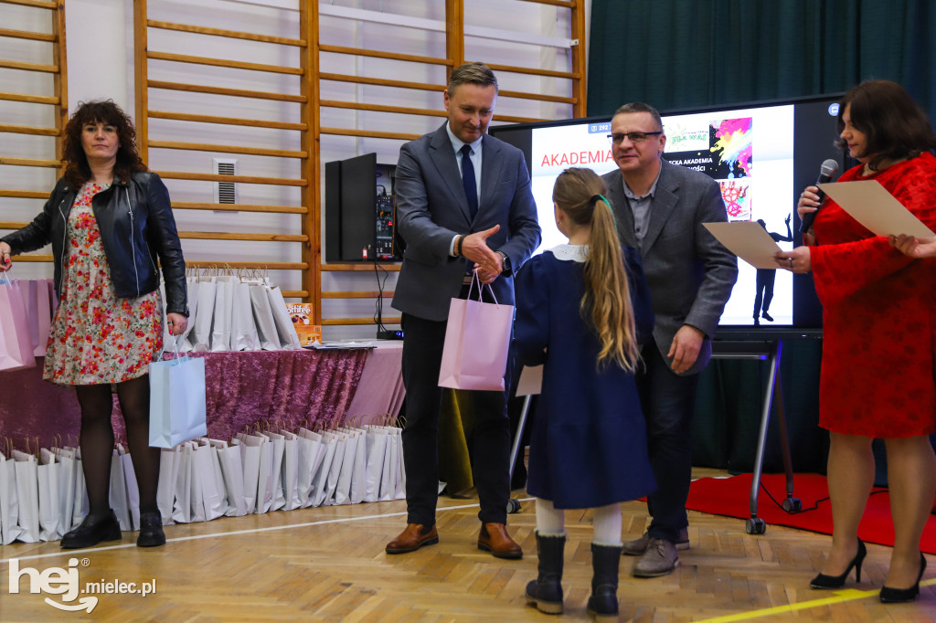 Gala konkursu „Mam – Marzenia Akwarelą Malowane”