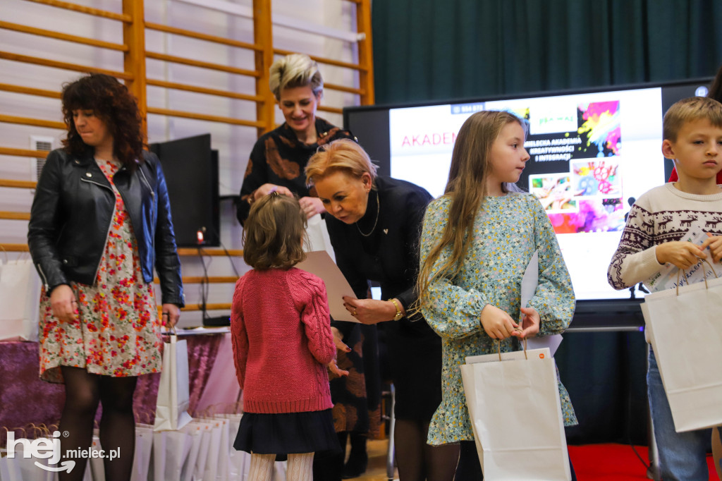 Gala konkursu „Mam – Marzenia Akwarelą Malowane”