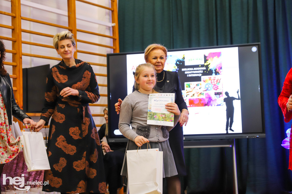 Gala konkursu „Mam – Marzenia Akwarelą Malowane”