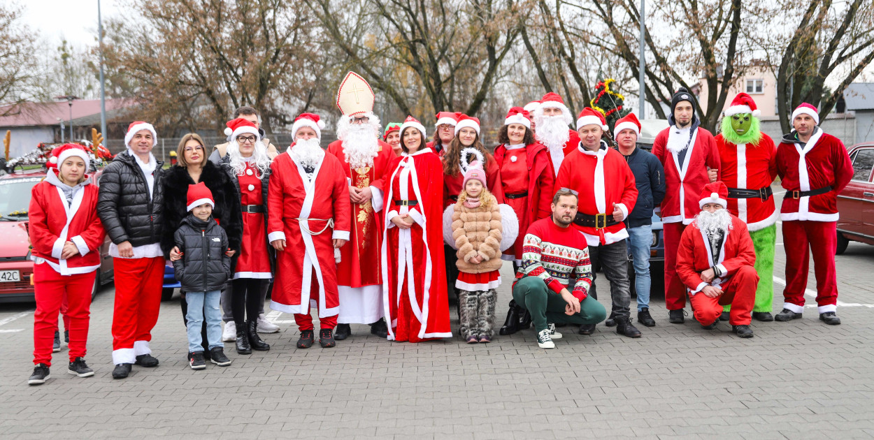 Classic Cars Mielec wyruszył z prezentami do Domu Młodzieży w Tyczynie