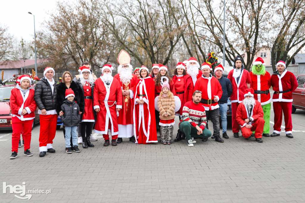 Classic Cars Mielec wyruszył z prezentami do Domu Młodzieży w Tyczynie