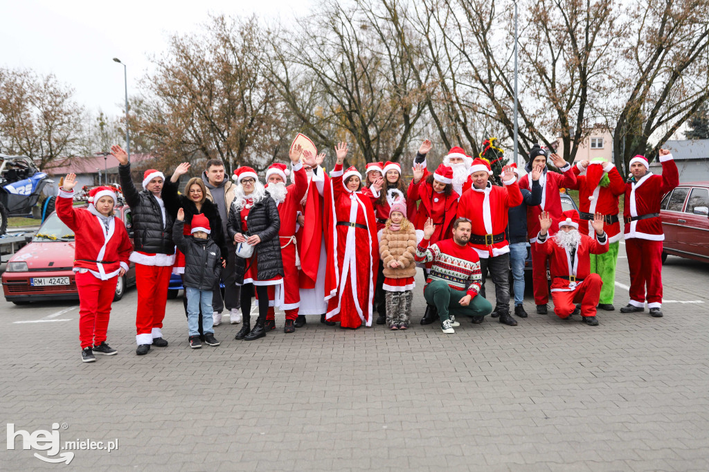 Classic Cars Mielec wyruszył z prezentami do Domu Młodzieży w Tyczynie
