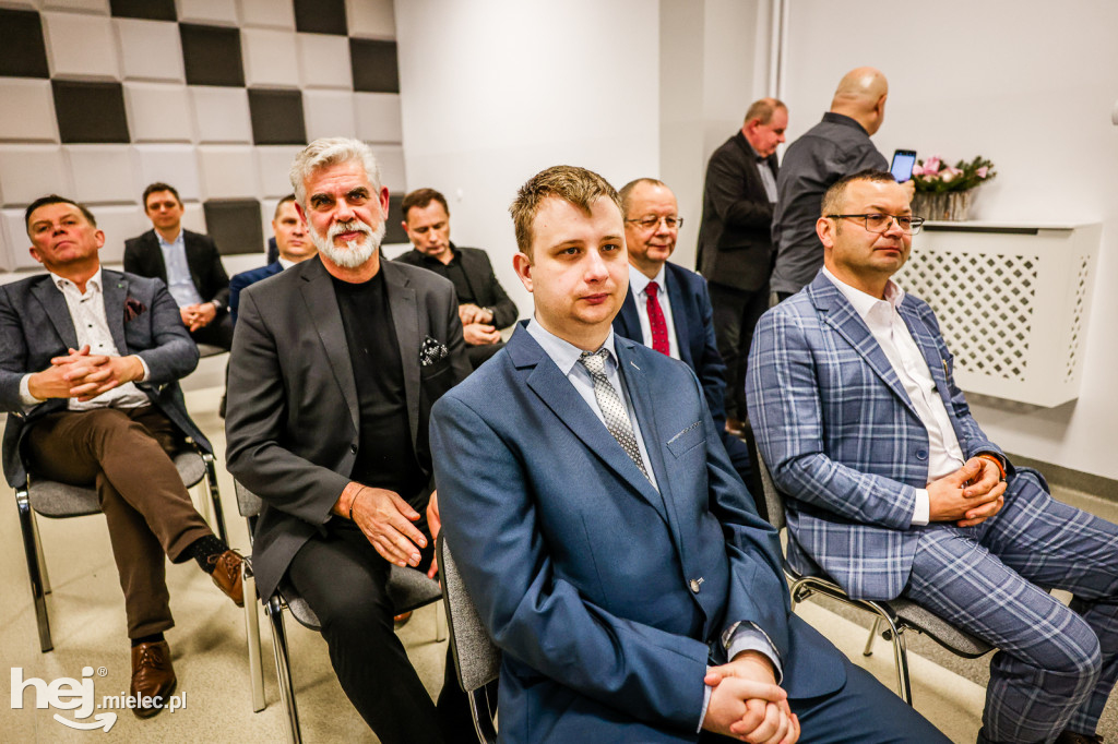 Uroczyste podpisanie umów dotyczących koncepcji dróg w powiecie i regionie