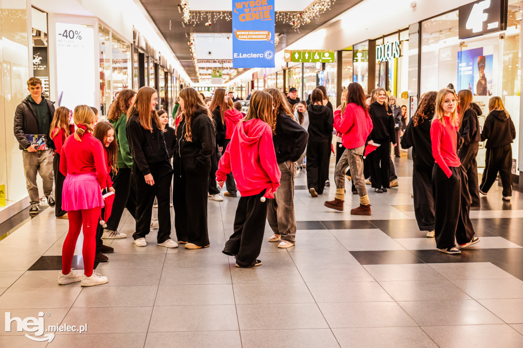 Świąteczny Flashmob w Mielcu