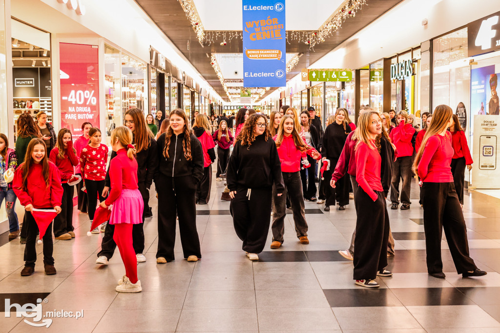 Świąteczny Flashmob w Mielcu