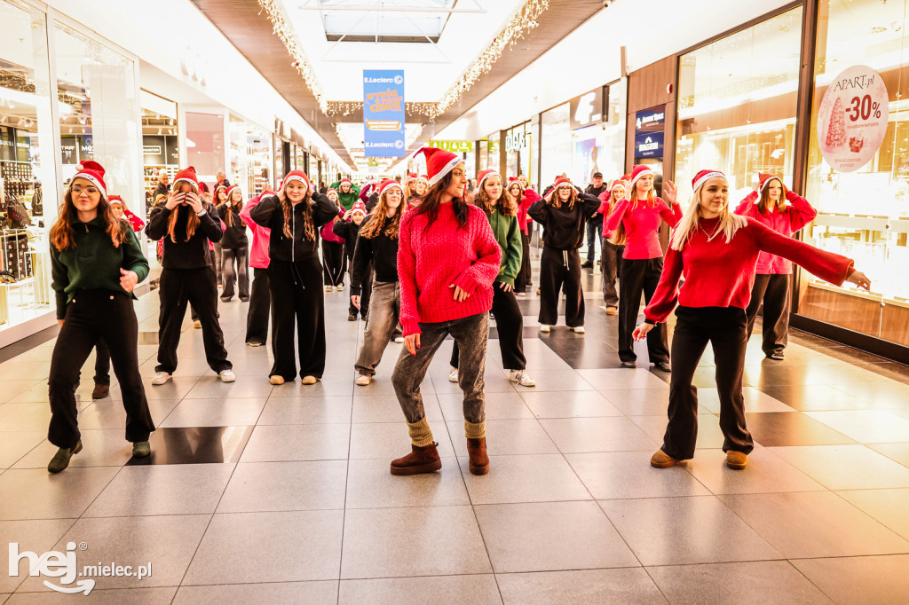 Świąteczny Flashmob w Mielcu