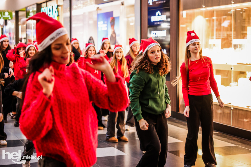 Świąteczny Flashmob w Mielcu