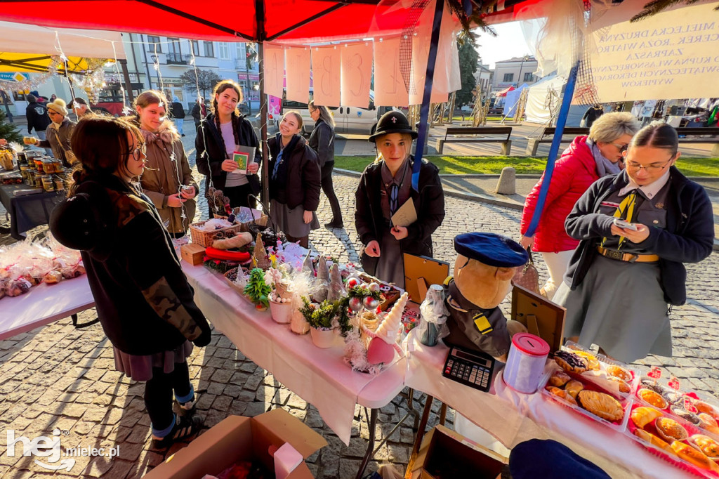 Jarmark Świąteczny 2025