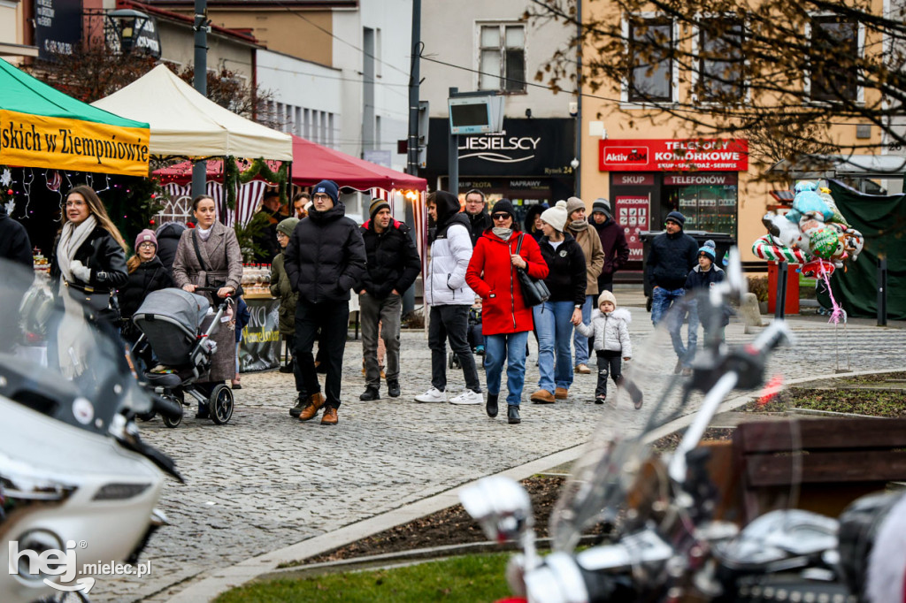 Jarmark Świąteczny 2025