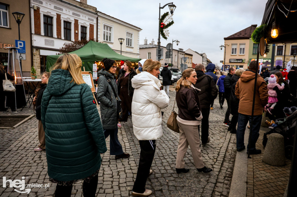 Jarmark Świąteczny 2025