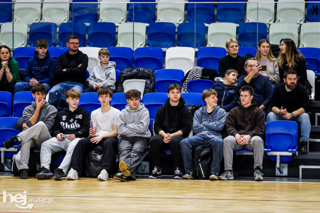 Koszykówka:  DZIKI MIELEC - PTG Sokół Łańcut