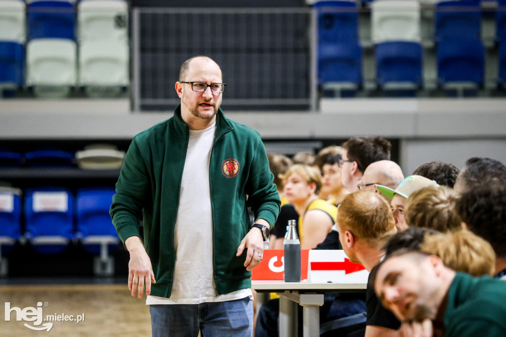 Koszykówka:  DZIKI MIELEC - PTG Sokół Łańcut