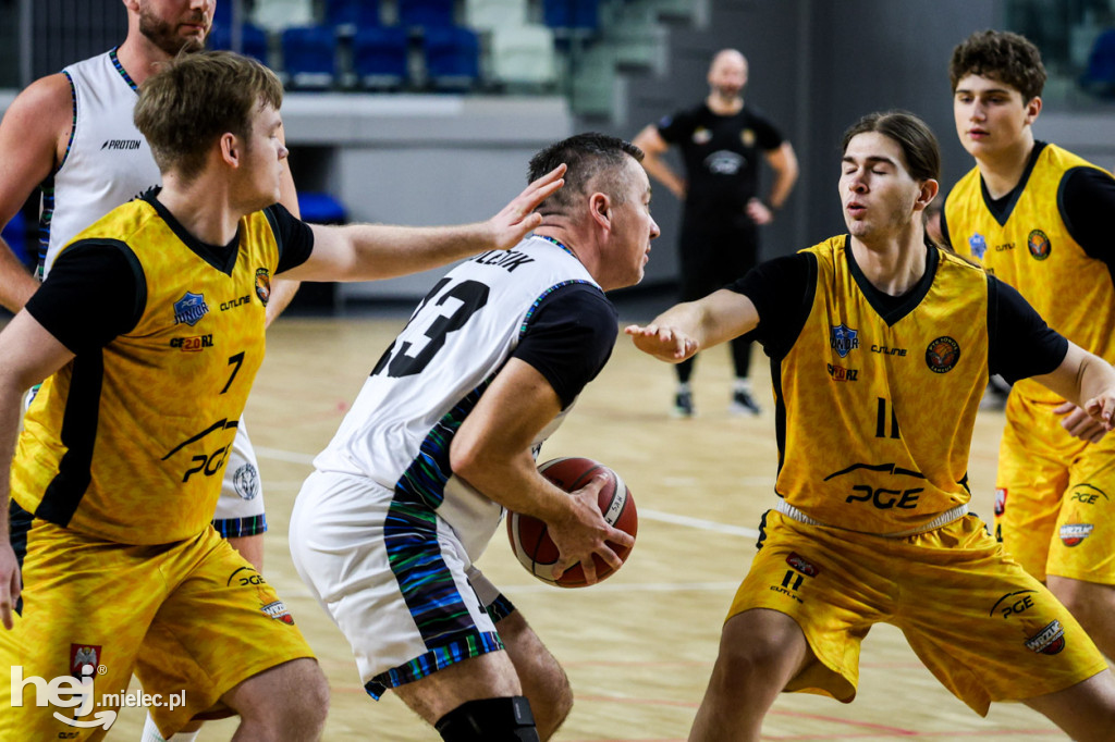Koszykówka:  DZIKI MIELEC - PTG Sokół Łańcut