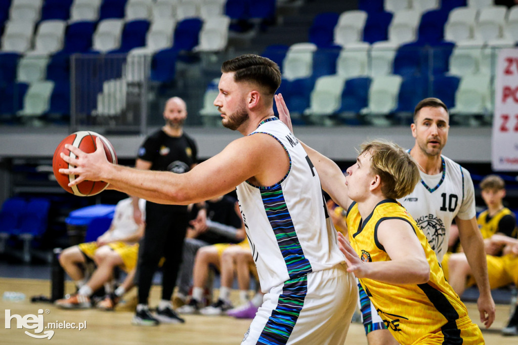 Koszykówka:  DZIKI MIELEC - PTG Sokół Łańcut