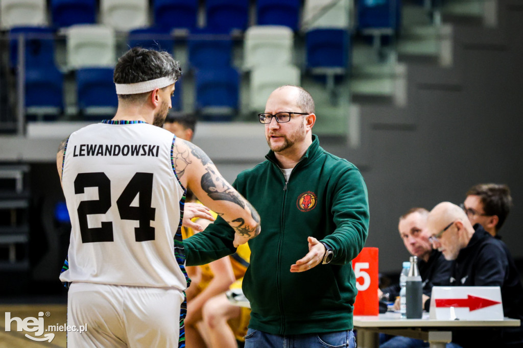 Koszykówka:  DZIKI MIELEC - PTG Sokół Łańcut