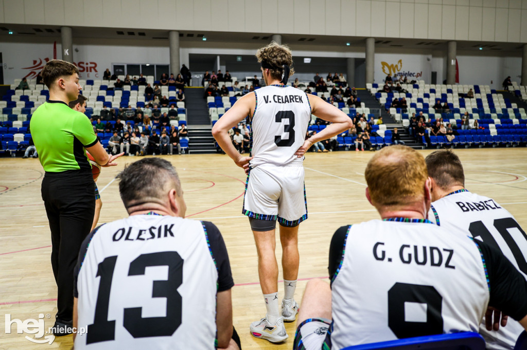 Koszykówka:  DZIKI MIELEC - PTG Sokół Łańcut