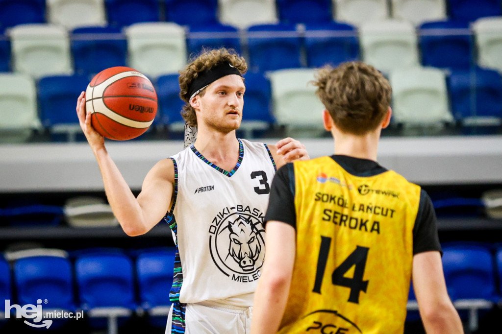 Koszykówka:  DZIKI MIELEC - PTG Sokół Łańcut