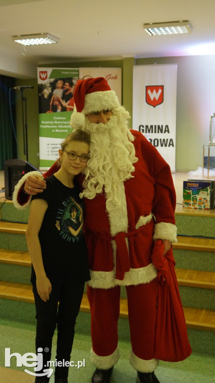 Charytatywny kiermasz książki w Borowej