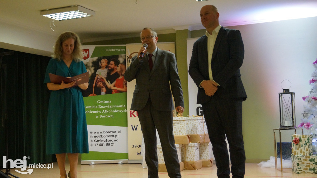 Charytatywny kiermasz książki w Borowej