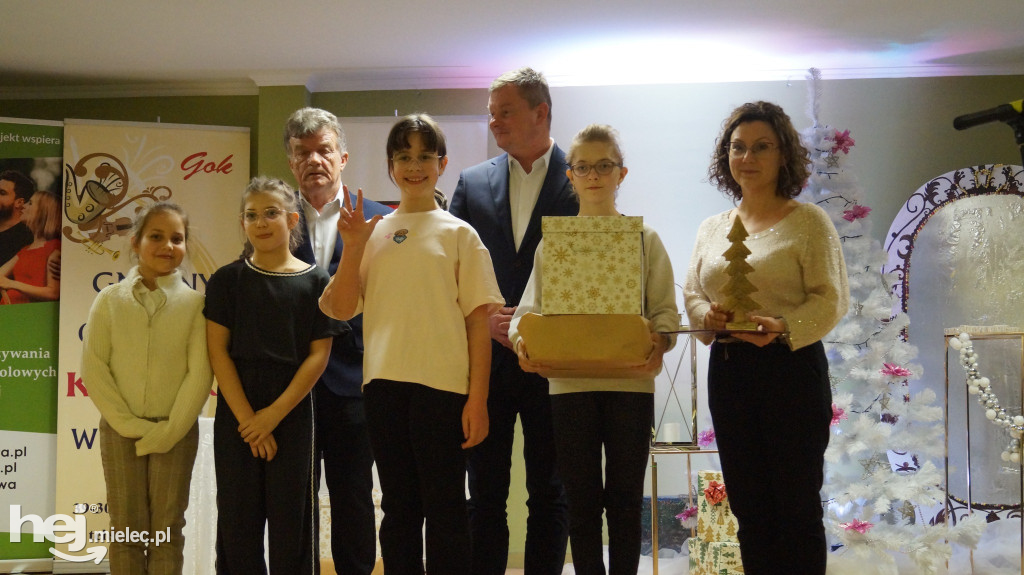 Charytatywny kiermasz książki w Borowej