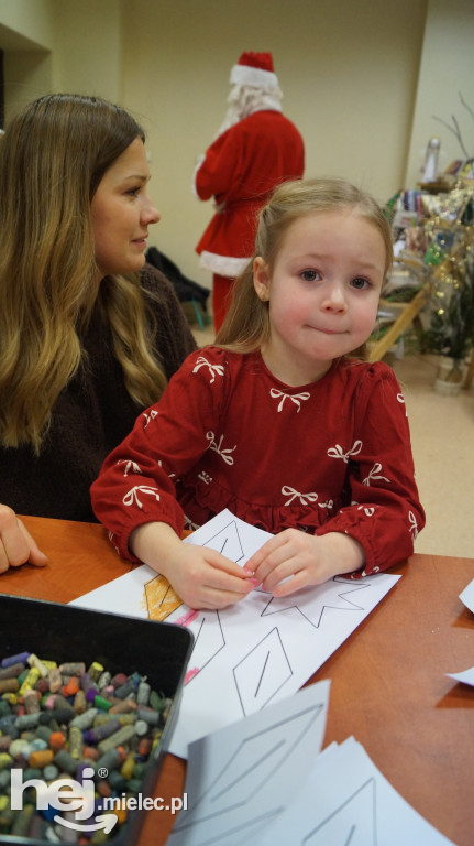 Charytatywny kiermasz książki w Borowej