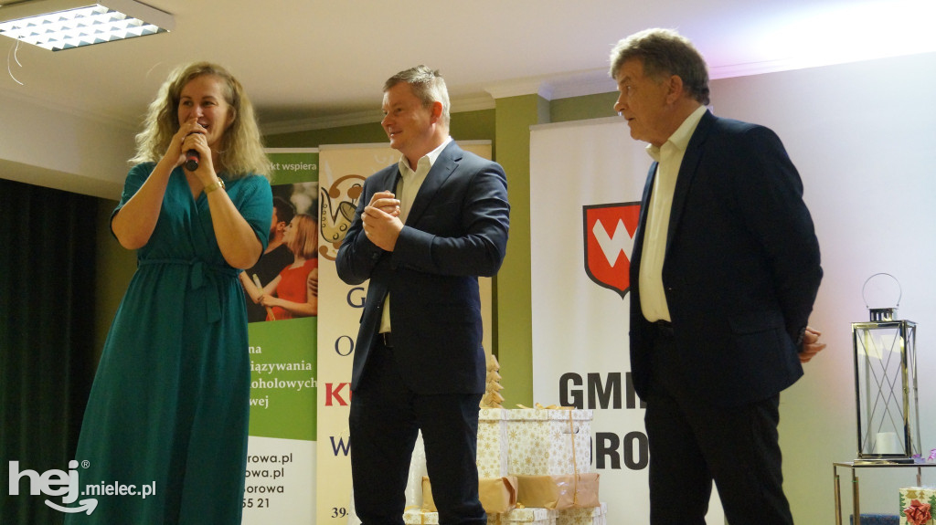 Charytatywny kiermasz książki w Borowej