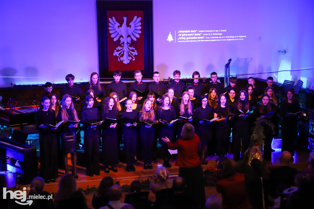 Koncert kolęd w Państwowej Szkole Muzycznej w Mielcu