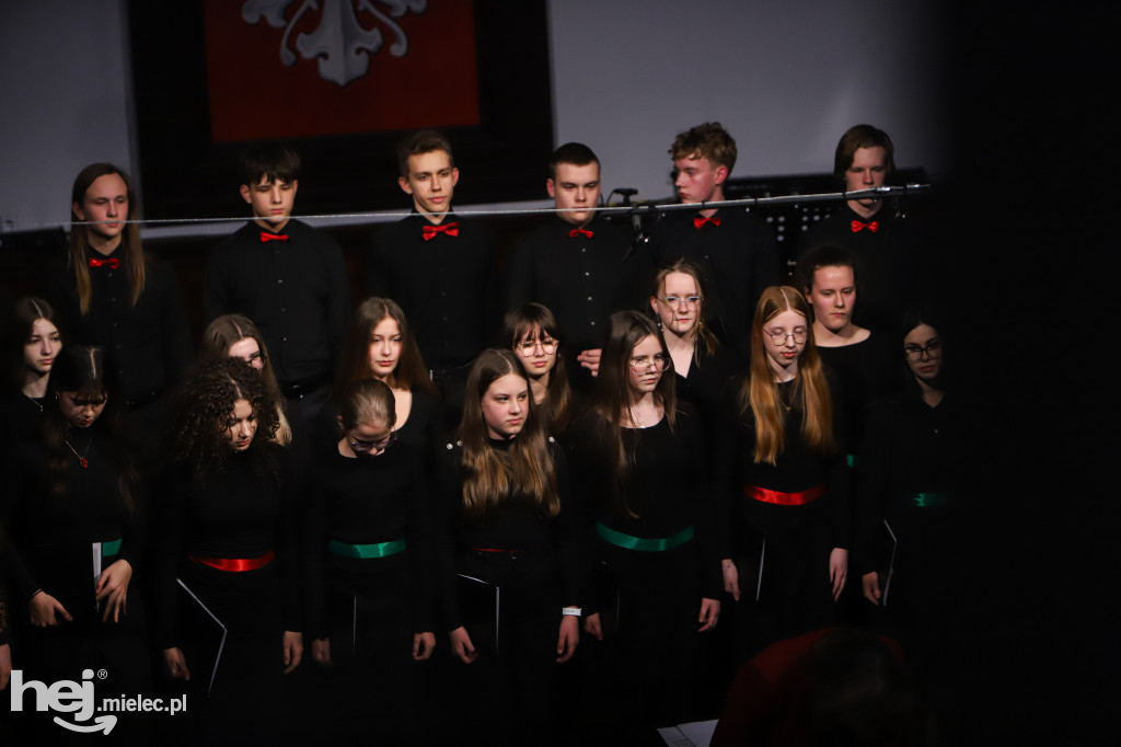 Koncert kolęd w Państwowej Szkole Muzycznej w Mielcu