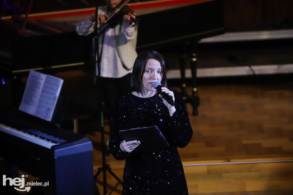 Koncert kolęd w Państwowej Szkole Muzycznej w Mielcu