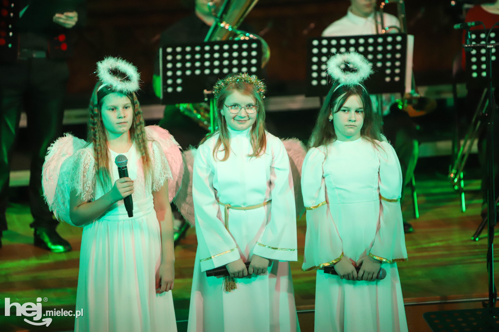 Koncert kolęd w Państwowej Szkole Muzycznej w Mielcu