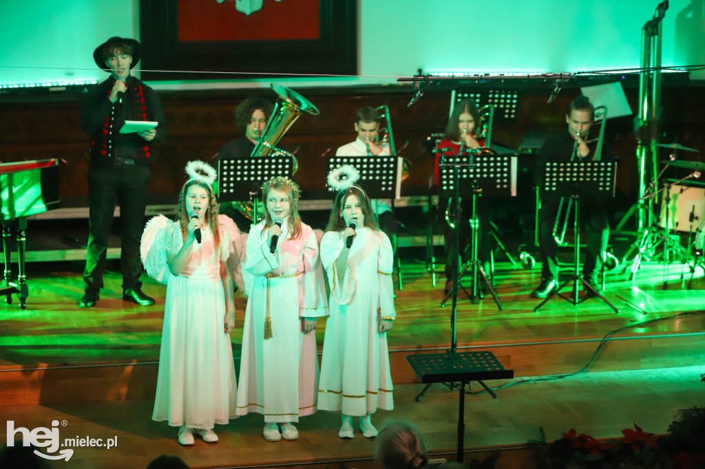 Koncert kolęd w Państwowej Szkole Muzycznej w Mielcu