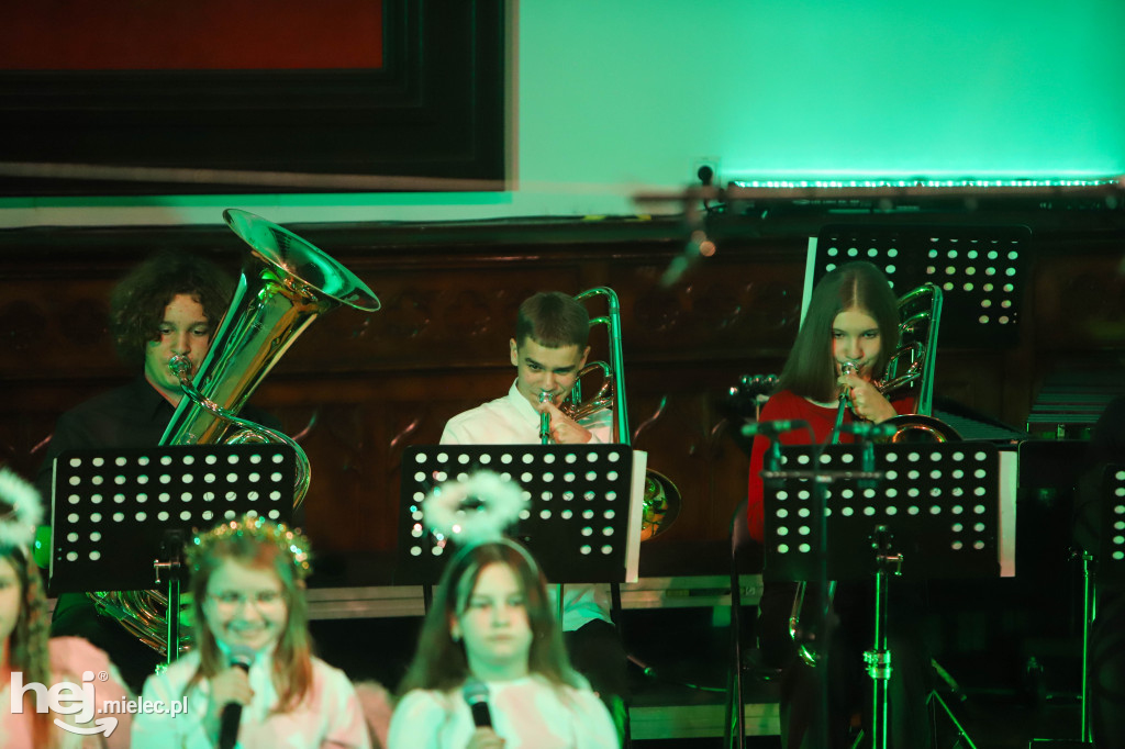 Koncert kolęd w Państwowej Szkole Muzycznej w Mielcu