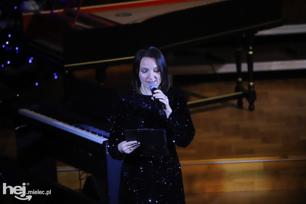 Koncert kolęd w Państwowej Szkole Muzycznej w Mielcu