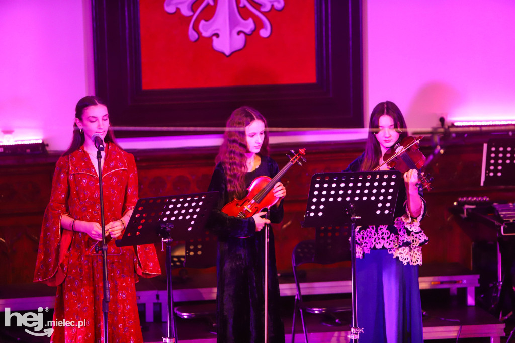 Koncert kolęd w Państwowej Szkole Muzycznej w Mielcu