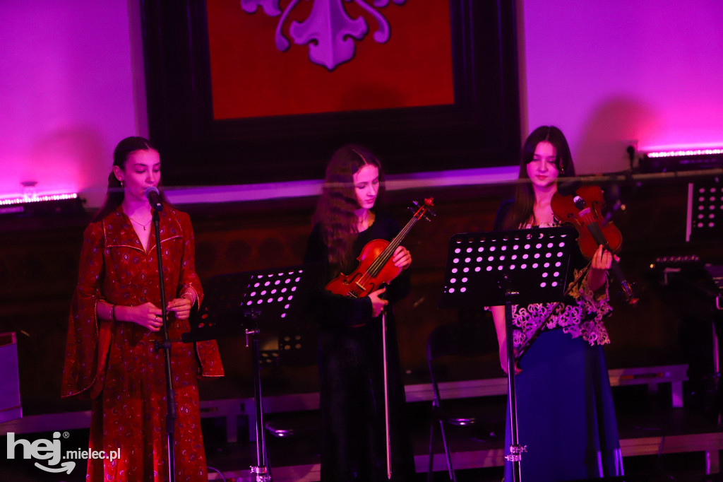 Koncert kolęd w Państwowej Szkole Muzycznej w Mielcu