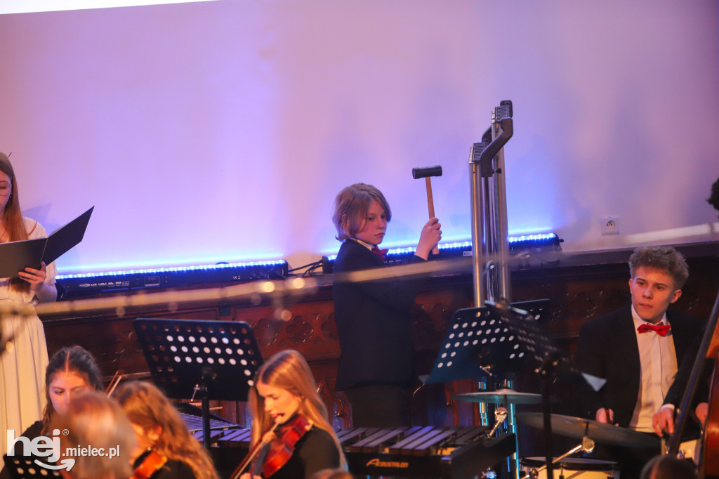 Koncert kolęd w Państwowej Szkole Muzycznej w Mielcu