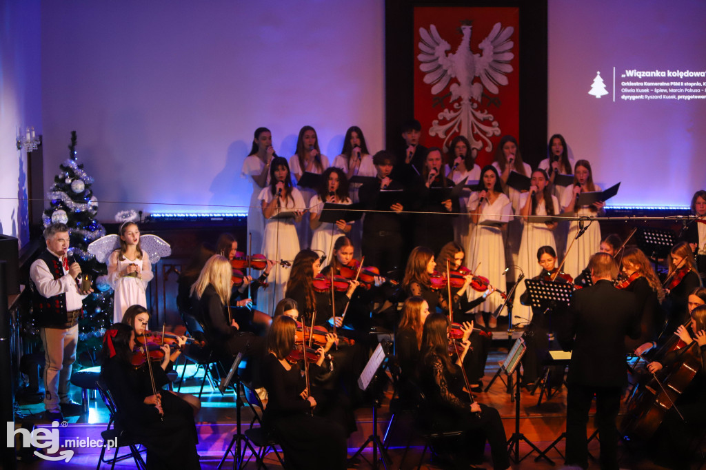Koncert kolęd w Państwowej Szkole Muzycznej w Mielcu