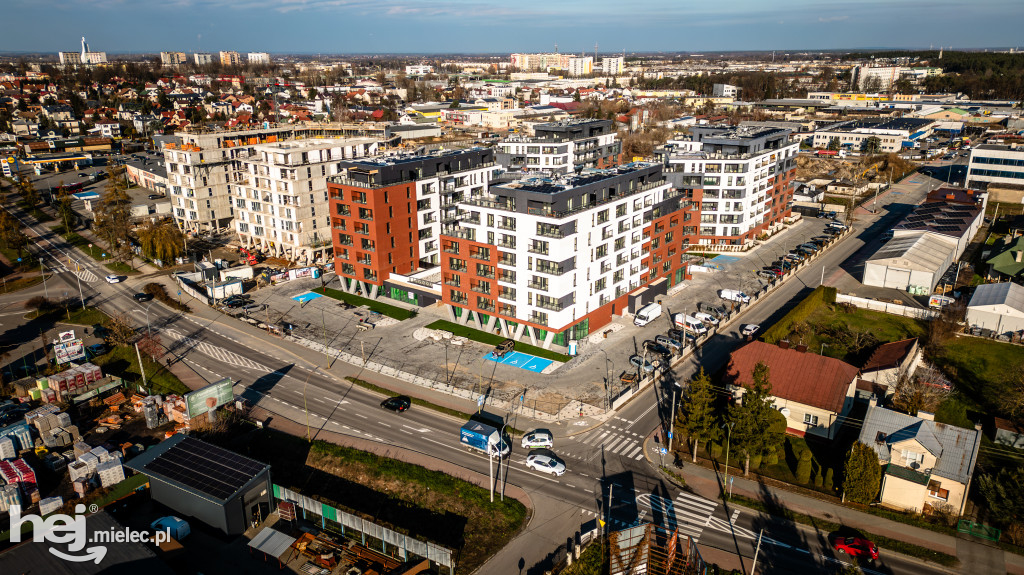 Osiedle Stara Cegielnia w Mielcu jesienią 2025 roku [DRON]