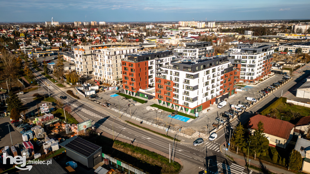 Osiedle Stara Cegielnia w Mielcu jesienią 2025 roku [DRON]