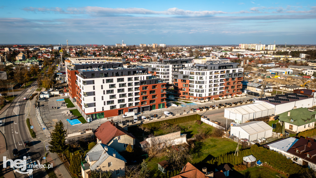 Osiedle Stara Cegielnia w Mielcu jesienią 2025 roku [DRON]