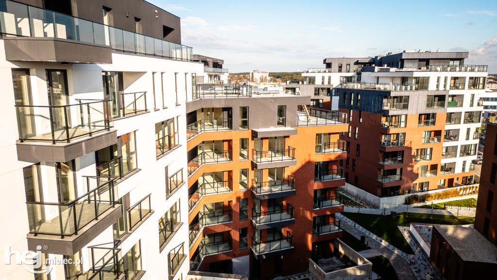 Osiedle Stara Cegielnia w Mielcu jesienią 2025 roku [DRON]