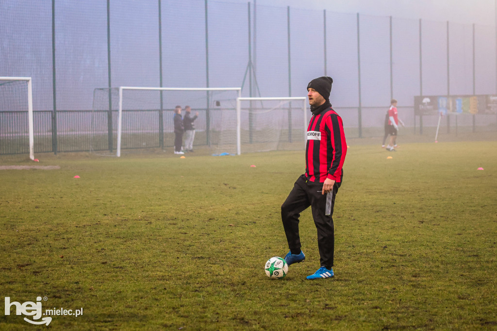 Wigilijny Turniej Charytatywny Smoczanki Mielec 2025