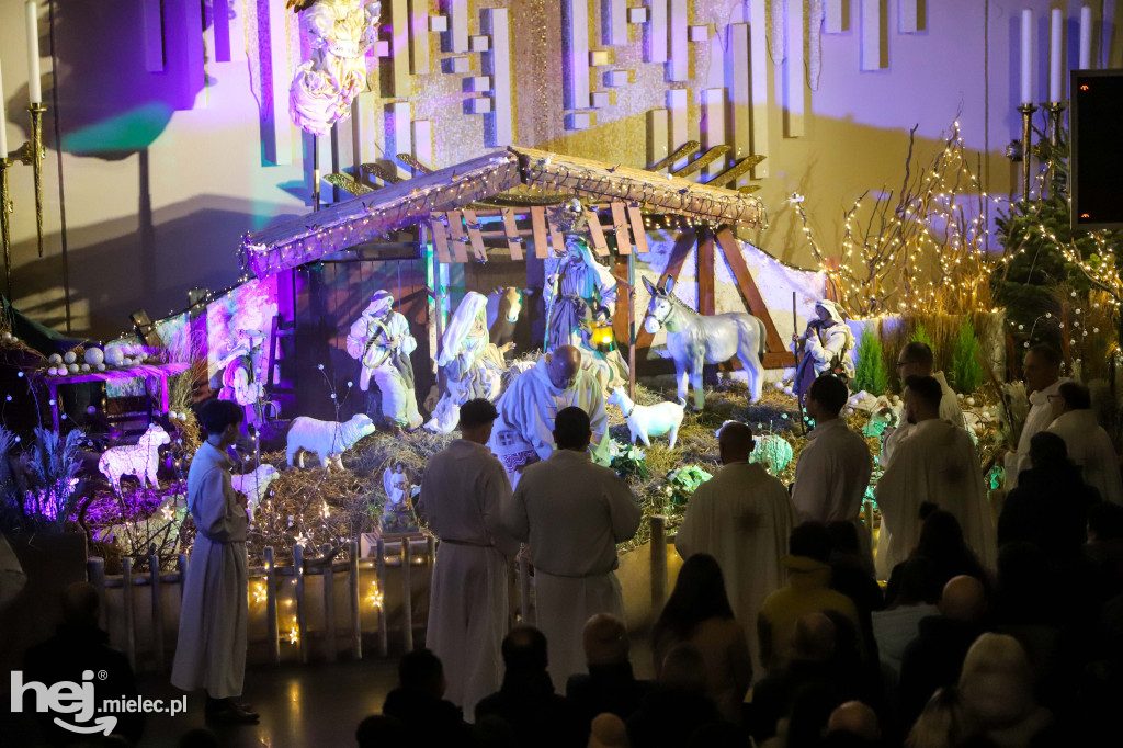 Pasterka w parafii pw. Ducha Świętego w Mielcu