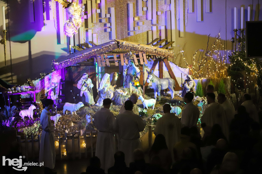 Pasterka w parafii pw. Ducha Świętego w Mielcu