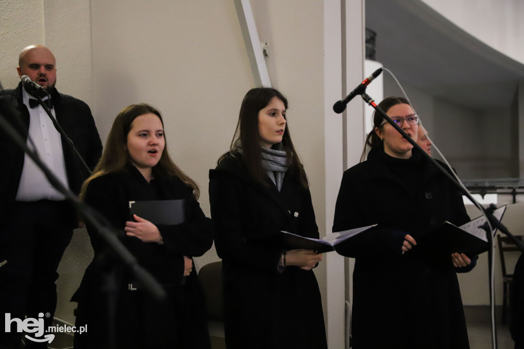Chór Młodzieżowy parafii Ducha Świętego na Pasterce