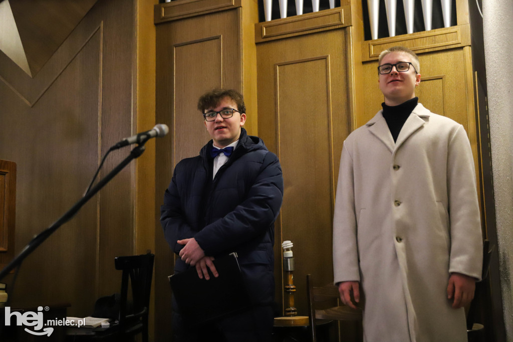 Chór Młodzieżowy parafii Ducha Świętego na Pasterce